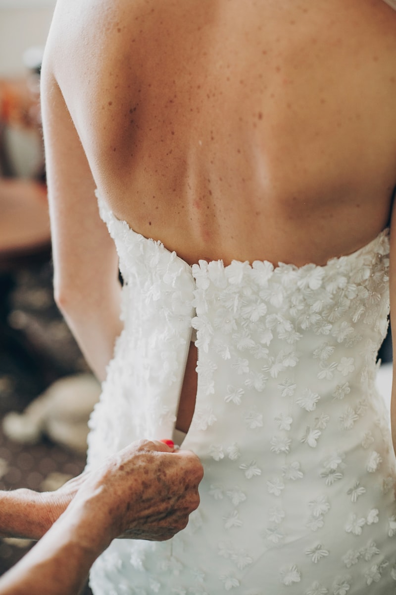 Texture and Flow: The Art of Material Selection in Wedding Gowns