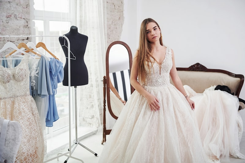 Elegant Appliqués and Their Impact on Gowns: A Comprehensive Guide to Modern Fashion