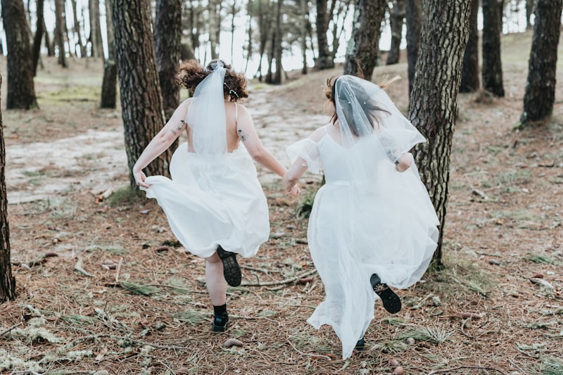 Exploring Collaborations Between Wedding Dress Designers and Other Vendors