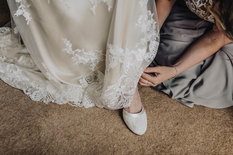 Choosing the Right Fabric for Your Dream Wedding Dress