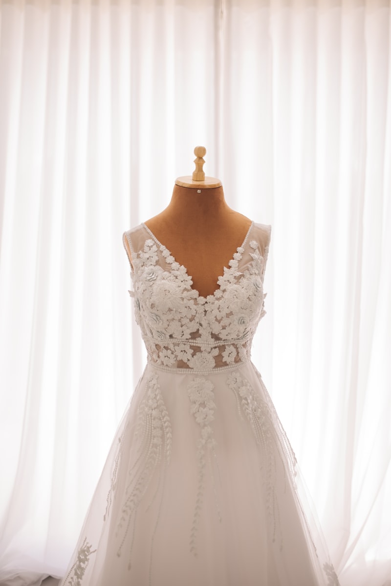 The Role of a Bridal Consultant in Custom Dress Design